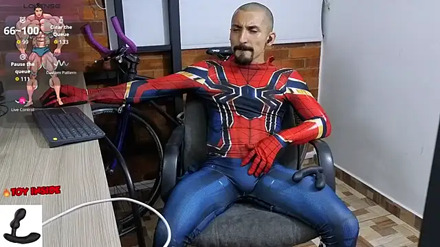 Snapshot of Marck_Muscle chatting on October 29, 2025, 12:31 am Marck Muscle online show from October 29, 2025, 12:31 am