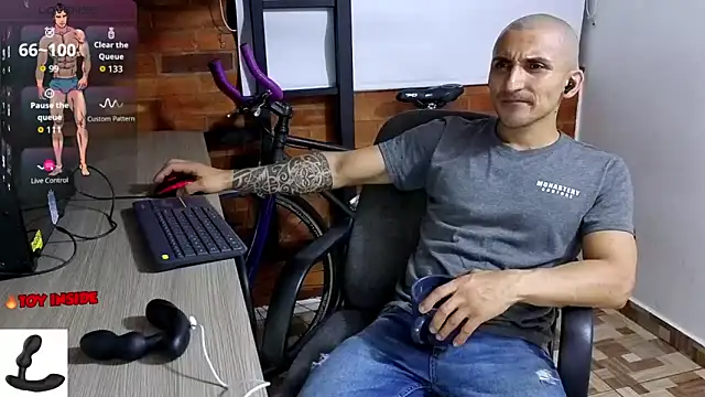 Marck Muscle online show from November 15, 2025, 1:09 am