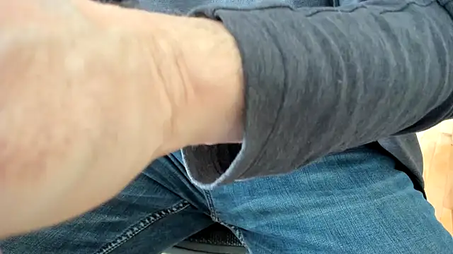 massive cum online show from February 10, 2025, 7:17 pm