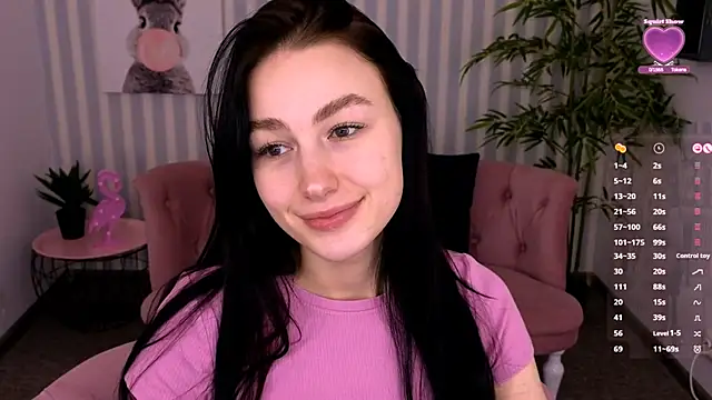 CosmicFaye online show from February 7, 2025, 8:11 am