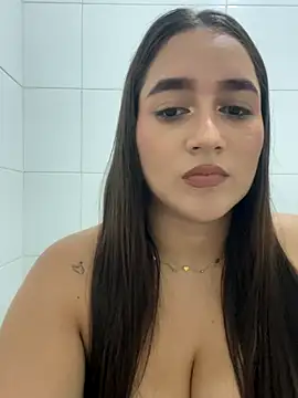 Lilly Peach22 online show from November 14, 2025, 4:38 am