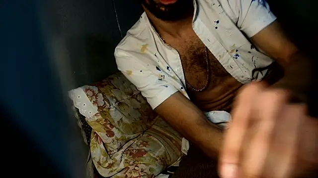 UncutToyBoy23cm online show from June 18, 2026, 6:56 am