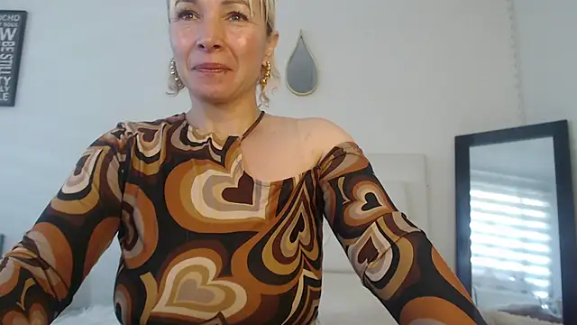 Ingridbergman online show from February 26, 2025, 1:22 pm