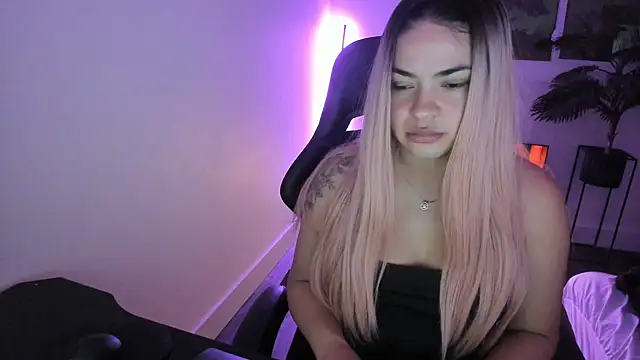 MelSaunders online show from December 23, 2025, 12:54 am