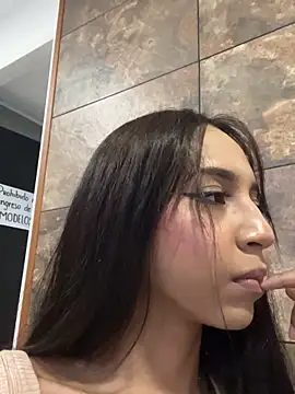 Snapshot of AbrilBrent chatting on September 10, 2025, 2:05 pm AbrilBrent online show from September 10, 2025, 2:05 pm