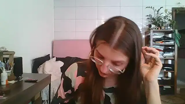 SweetyBabyDemon online show from October 7, 2025, 6:53 pm