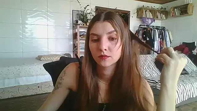 SweetyBabyDemon online show from September 10, 2025, 4:50 pm