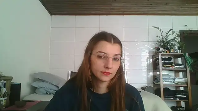 SweetyBabyDemon online show from September 18, 2025, 2:53 pm