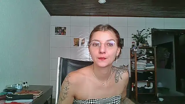 SweetyBabyDemon online show from February 8, 2026, 4:59 pm