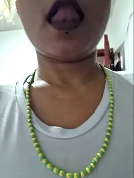 Snapshot of gatadeojosclaros chatting on October 16, 2025, 1:36 am gatadeojosclaros online show from October 16, 2025, 1:36 am