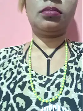 Snapshot of gatadeojosclaros chatting on February 20, 2025, 4:28 am gatadeojosclaros online show from February 20, 2025, 4:28 am