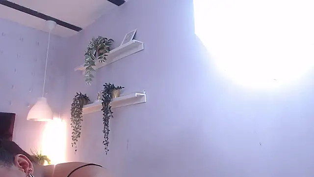 Snapshot of BrianaHazel chatting on October 1, 2025, 1:00 am BrianaHazel online show from October 1, 2025, 1:00 am