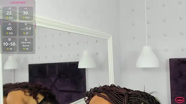 Snapshot of BrianaHazel chatting on October 24, 2025, 12:09 am BrianaHazel online show from October 24, 2025, 12:09 am