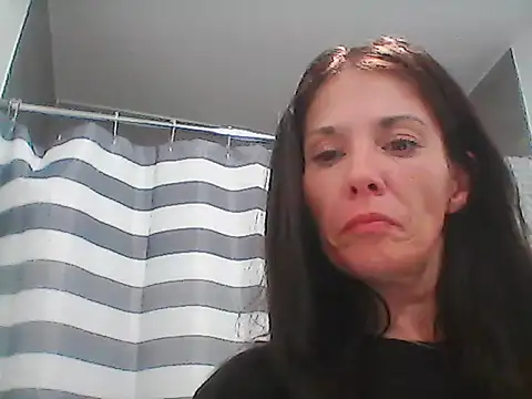 gorgeous11 online show from March 3, 2025, 6:20 am