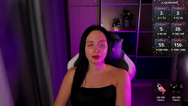 Snapshot of Christy_Calypso chatting on January 30, 2025, 1:55 am Christy Calypso online show from January 30, 2025, 1:55 am