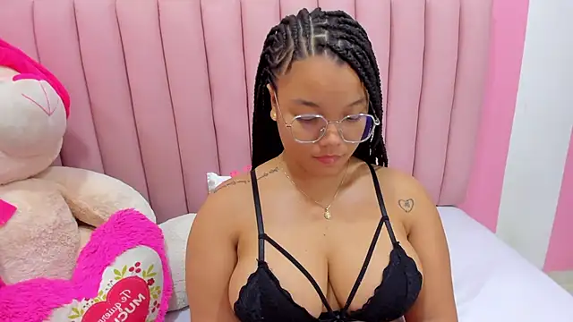 ISABELLA 020 online show from October 8, 2025, 12:34 am