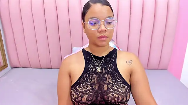ISABELLA 020 online show from February 24, 2025, 12:16 pm