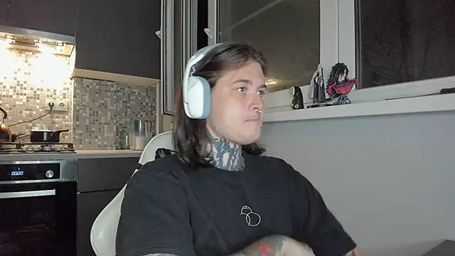  torfin  online show from March 10, 2025, 8:12 pm