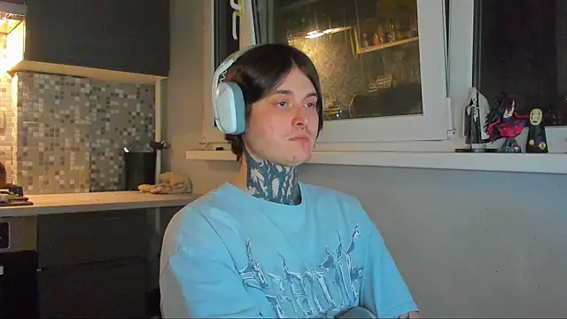  torfin  online show from April 7, 2026, 11:28 pm