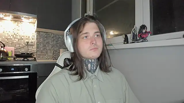  torfin  online show from March 15, 2025, 7:48 pm