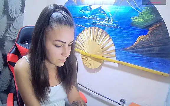 Catbaby32 online show from October 17, 2025, 8:32 pm