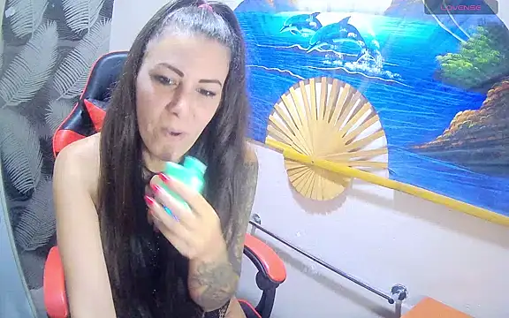 Catbaby32 online show from October 12, 2025, 8:21 pm