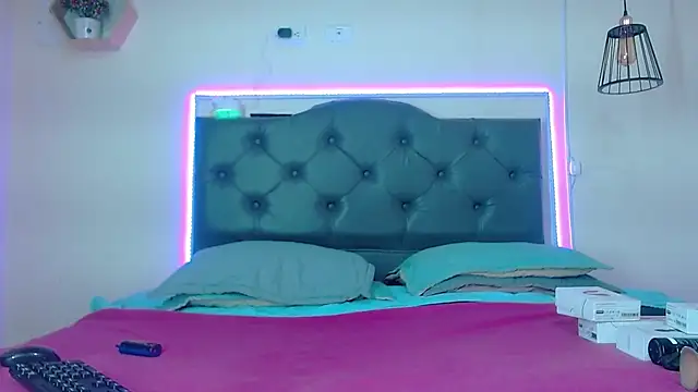 Snapshot of Kim_clark1 chatting on October 12, 2025, 3:13 pm Kim clark1 online show from October 12, 2025, 3:13 pm