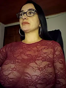 Snapshot of preetypeach chatting on October 28, 2025, 11:25 pm preetypeach online show from October 28, 2025, 11:25 pm