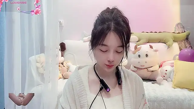 AKiKi711 online show from March 18, 2025, 3:12 am