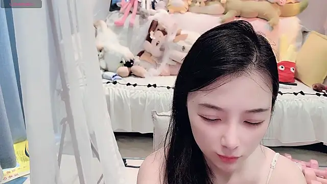 Snapshot of AKiKi711 chatting on July 19, 2026, 5:16 am AKiKi711 online show from July 19, 2026, 5:16 am