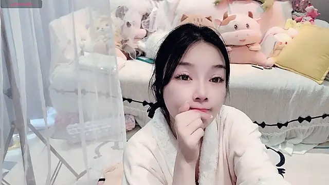 AKiKi711 online show from April 2, 2026, 4:52 am