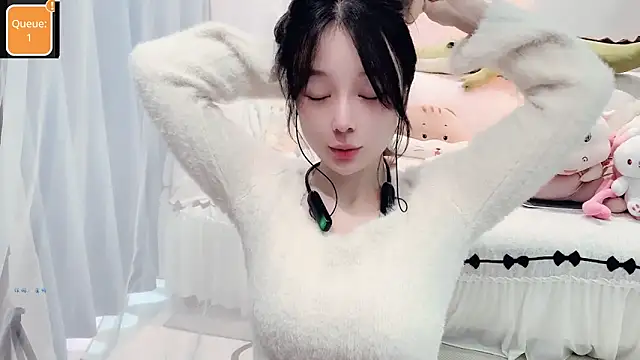 Snapshot of AKiKi711 chatting on October 19, 2025, 4:26 am AKiKi711 online show from October 19, 2025, 4:26 am