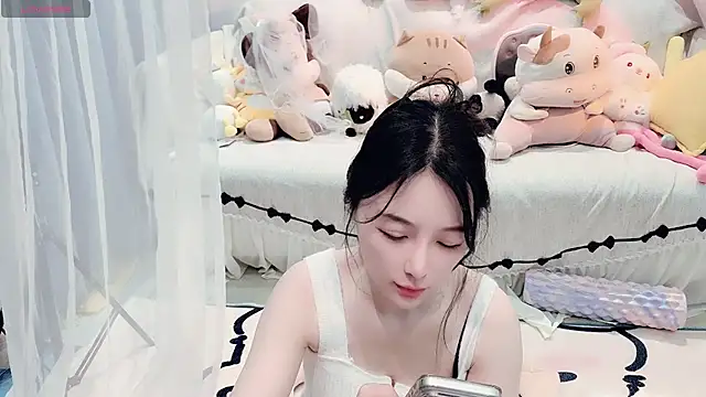 Snapshot of AKiKi711 chatting on February 28, 2026, 4:56 am AKiKi711 online show from February 28, 2026, 4:56 am