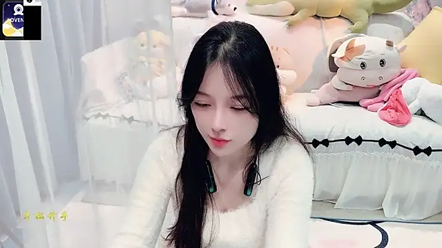 Snapshot of AKiKi711 chatting on October 16, 2025, 4:48 pm AKiKi711 online show from October 16, 2025, 4:48 pm