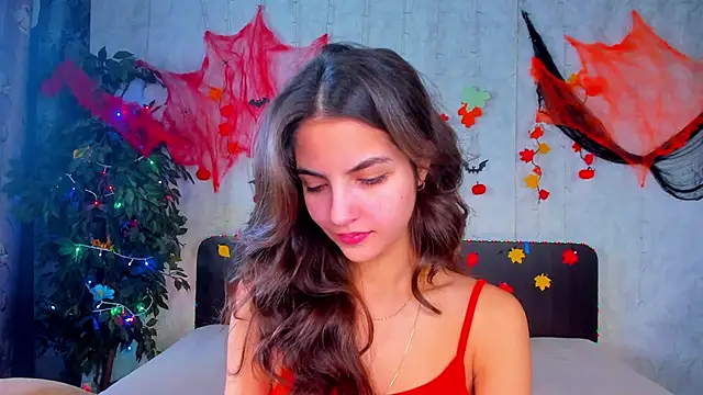 Milana Crystal  online show from October 30, 2025, 8:12 am