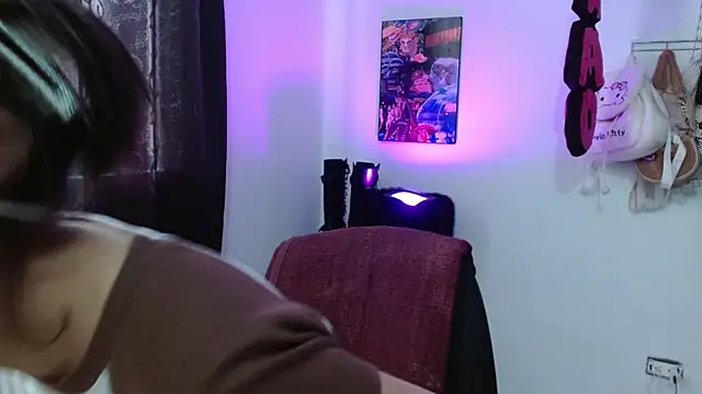 Snapshot of squirt_charlott chatting on September 27, 2025, 4:13 pm squirt charlott online show from September 27, 2025, 4:13 pm