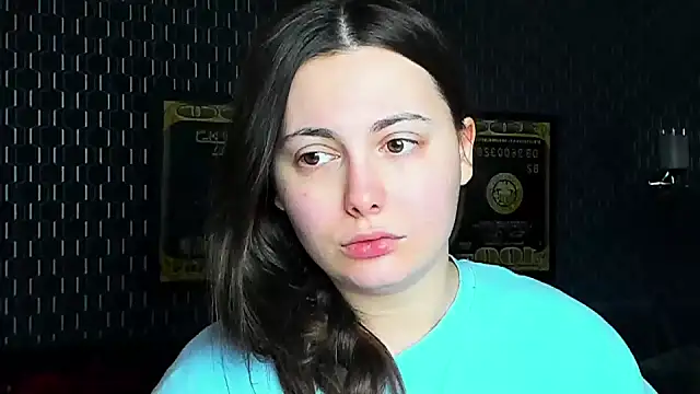  extraterrestrial  online show from November 18, 2025, 10:02 pm