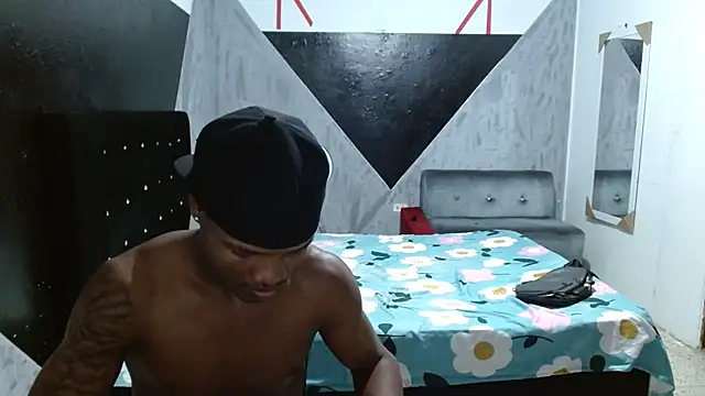 MiguelAngelxl online show from January 7, 2026, 1:43 am