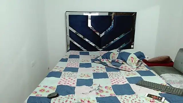 Snapshot of MiguelAngelxl chatting on October 15, 2025, 4:15 pm MiguelAngelxl online show from October 15, 2025, 4:15 pm