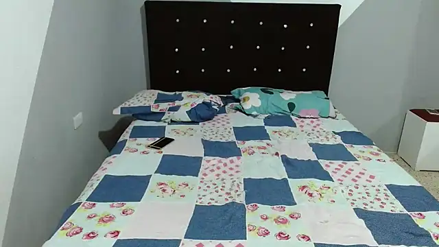 MiguelAngelxl online show from December 1, 2025, 4:19 pm