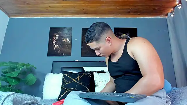 francesco evan online show from October 26, 2025, 6:08 pm