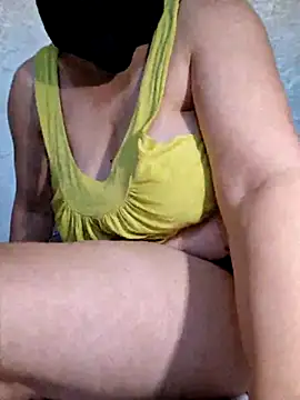 Snapshot of eylimeme chatting on September 23, 2025, 8:32 am eylimeme online show from September 23, 2025, 8:32 am