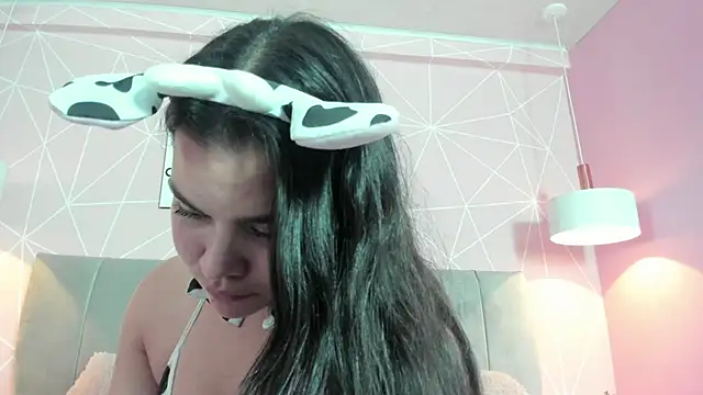 zara  sweet online show from February 25, 2025, 7:06 pm