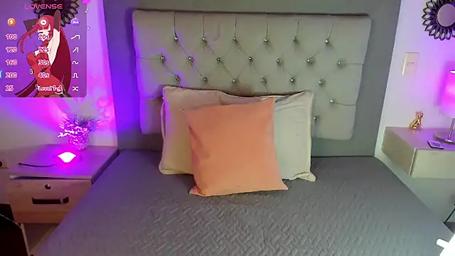 Kylie2211 online show from October 4, 2025, 2:13 am