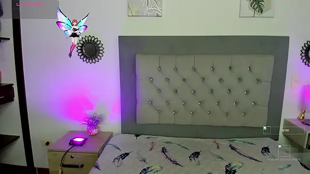 Kylie2211 online show from October 7, 2025, 2:34 am