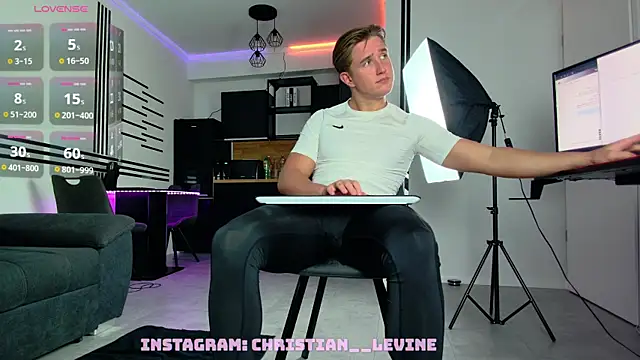 ChristianLevine  online show from February 9, 2025, 6:58 pm