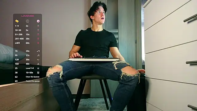 ChristianLevine  online show from April 10, 2026, 6:20 am