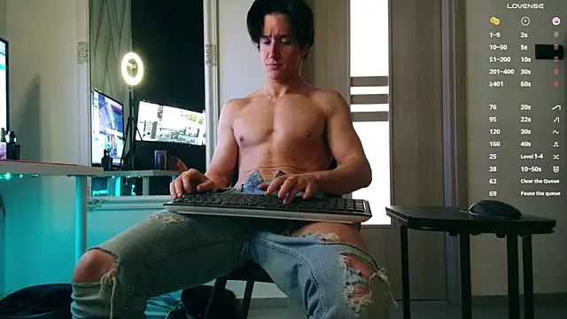 Snapshot of ChristianLevine_ chatting on March 2, 2026, 7:15 am ChristianLevine online show from March 2, 2026, 7:15 am