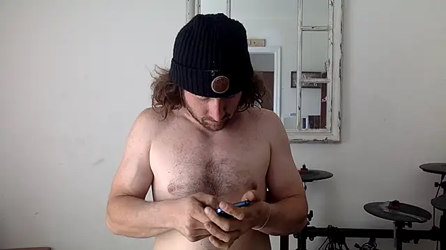 Snapshot of sirchubster chatting on May 15, 2026, 7:23 pm sirchubster online show from May 15, 2026, 7:23 pm