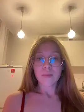Snapshot of Eva_Weyne chatting on December 29, 2024, 6:05 pm Eva Weyne online show from December 29, 2024, 6:05 pm